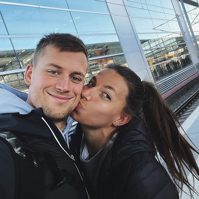 Марина Бех-Романчук привітала коханого з днем народження гарячими фото: &quot;один з найпрекрасніших днів&quot;